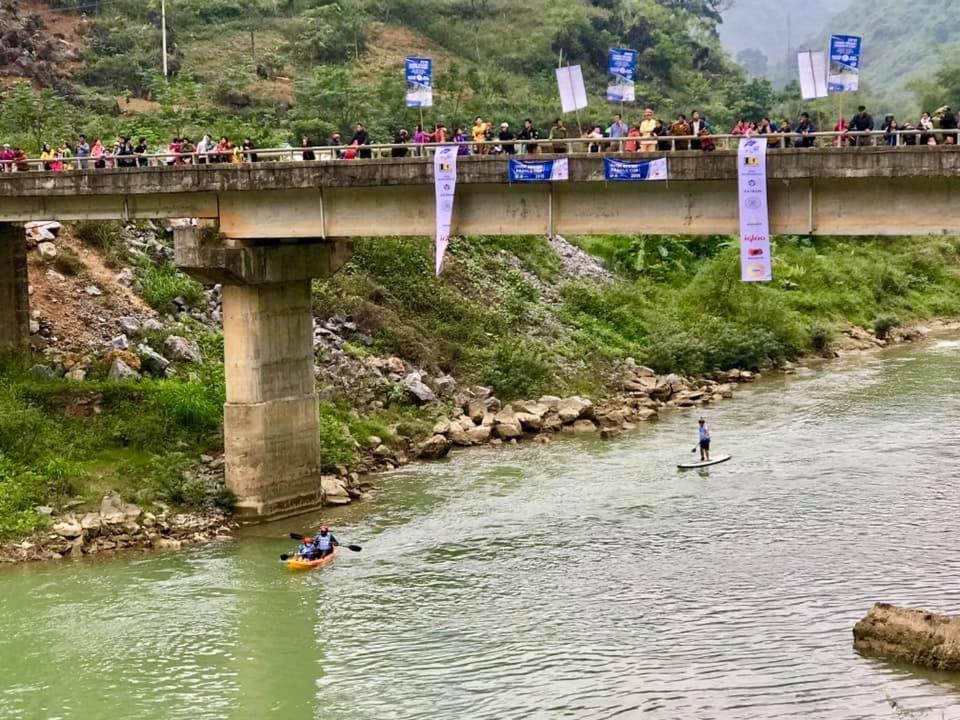 Diem Dung Chan Can Ty Ha Giang Exteriör bild