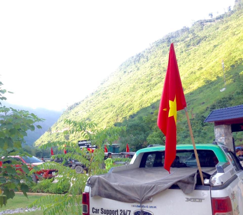 Diem Dung Chan Can Ty Ha Giang Exteriör bild