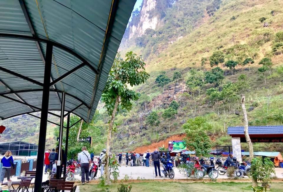 Diem Dung Chan Can Ty Ha Giang Exteriör bild