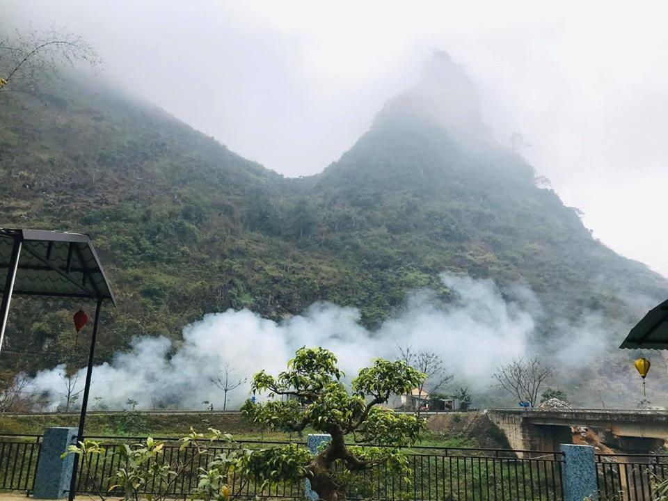 Diem Dung Chan Can Ty Ha Giang Exteriör bild