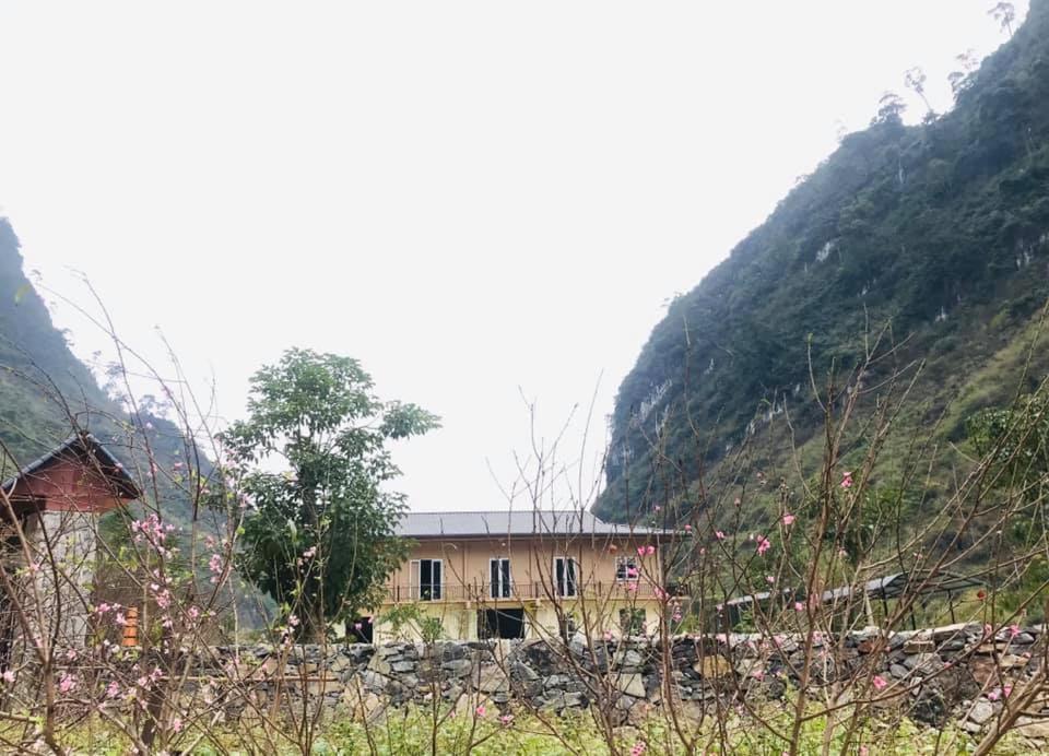 Diem Dung Chan Can Ty Ha Giang Exteriör bild