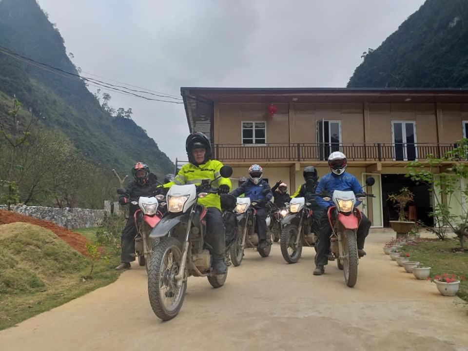 Diem Dung Chan Can Ty Ha Giang Exteriör bild